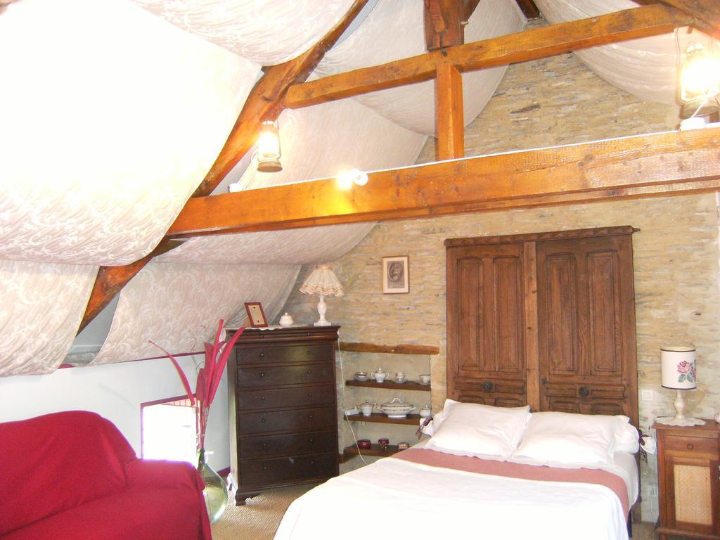Bed and Breakfast Le Relais Du Mont Chauve Caumont-Sur-Aure Zimmer foto