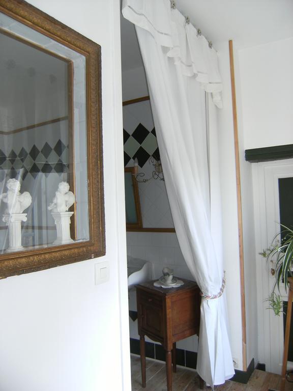 Bed and Breakfast Le Relais Du Mont Chauve Caumont-Sur-Aure Exterior foto